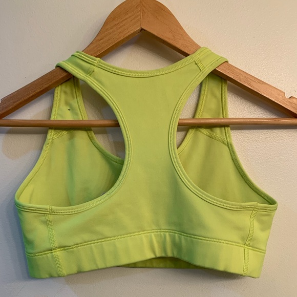 💕 FREE for any purchase! 3 for$50 nike sports bra Nike neon yellow sports bra - Picture 3 of 4